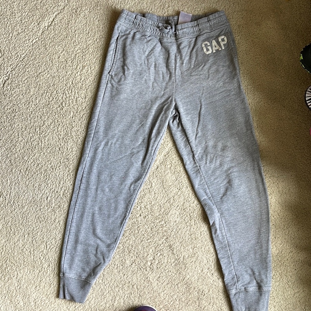 GAP Sweatpants size medium